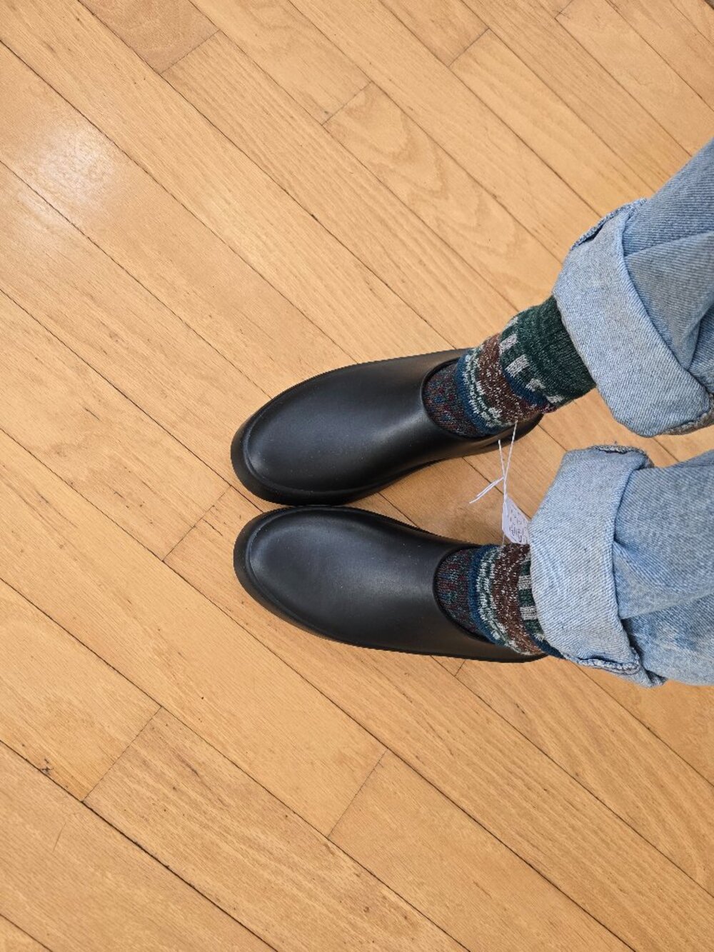 Cushionaire | Hacker EVA black monochrome sporty mules | WMS 9